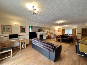 Photo 55- click for photo gallery